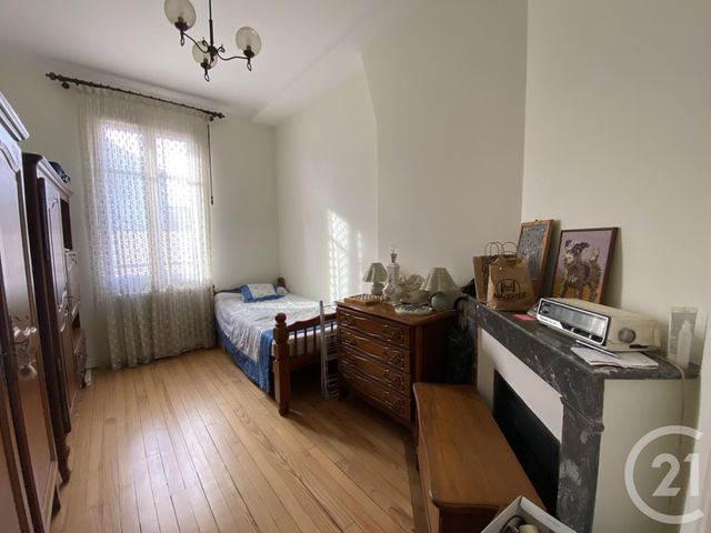 Afficher la photo en grand Appartement T3 à vendre - 3 pièces - 62.86 m2 - LA ROCHELLE - 17 - POITOU-CHARENTES - Century 21 Agence Du Centre Ville