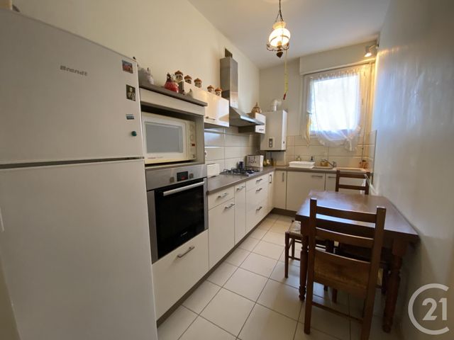 Afficher la photo en grand Appartement T3 à vendre - 3 pièces - 62.86 m2 - LA ROCHELLE - 17 - POITOU-CHARENTES - Century 21 Agence Du Centre Ville