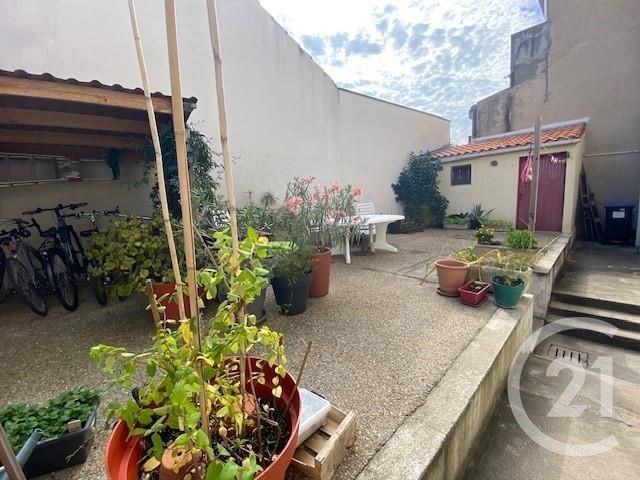 Afficher la photo en grand Appartement T3 à vendre - 3 pièces - 62.86 m2 - LA ROCHELLE - 17 - POITOU-CHARENTES - Century 21 Agence Du Centre Ville