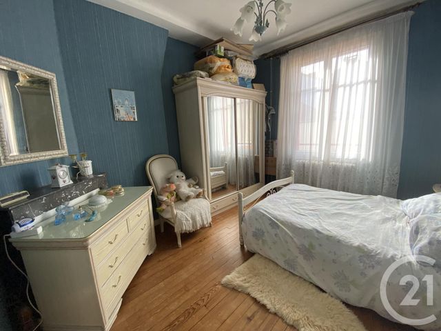 Afficher la photo en grand Appartement T3 à vendre - 3 pièces - 62.86 m2 - LA ROCHELLE - 17 - POITOU-CHARENTES - Century 21 Agence Du Centre Ville