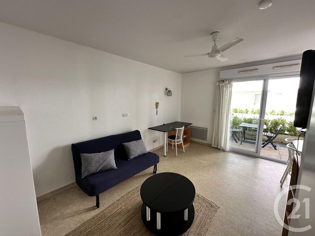Appartement F1 à louer - 1 pièce - 21.24 m2 - LA ROCHELLE - 17 - POITOU-CHARENTES - Century 21 Agence Du Centre Ville
