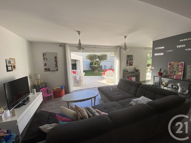 maison à vendre - 7 pièces - 173.17 m2 - PERIGNY - 17 - POITOU-CHARENTES - Century 21 Agence Du Centre Ville