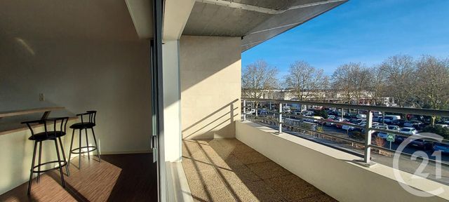 Afficher la photo en grand Appartement F2 à louer - 2 pièces - 45.37 m2 - LA ROCHELLE - 17 - POITOU-CHARENTES - Century 21 Agence Du Centre Ville