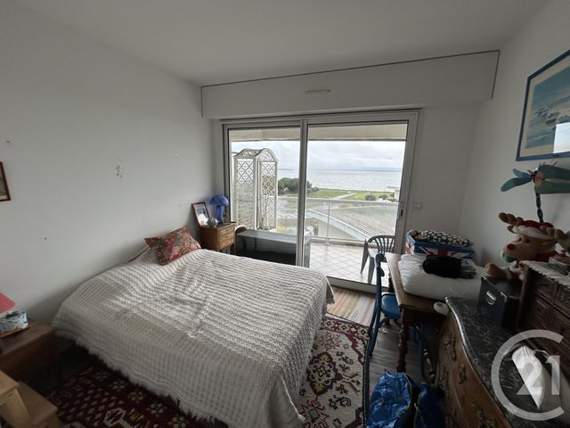 Appartement F2 à louer - 3 pièces - 62.2 m2 - LA ROCHELLE - 17 - POITOU-CHARENTES - Century 21 Agence Du Centre Ville