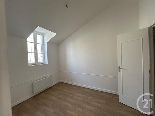 Appartement F2 à louer - 2 pièces - 31.98 m2 - LA ROCHELLE - 17 - POITOU-CHARENTES - Century 21 Agence Du Centre Ville