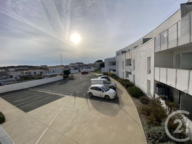 Appartement T2 à vendre - 2 pièces - 43.25 m2 - ST XANDRE - 17 - POITOU-CHARENTES - Century 21 Agence Du Centre Ville