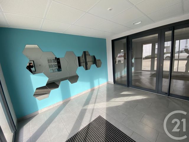 Appartement T2 à vendre - 2 pièces - 43.25 m2 - ST XANDRE - 17 - POITOU-CHARENTES - Century 21 Agence Du Centre Ville