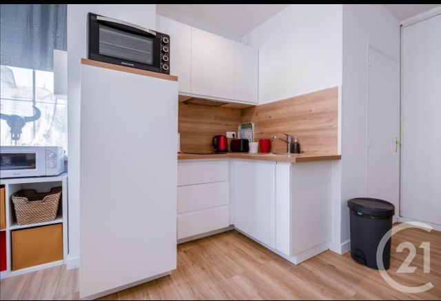 Appartement Studio à vendre - 2 pièces - 41.0 m2 - CHATELAILLON PLAGE - 17 - POITOU-CHARENTES - Century 21 Agence Du Centre Ville