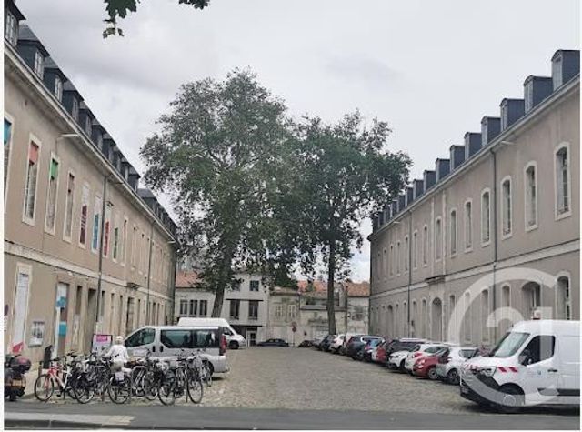 Appartement Studio à louer - 1 pièce - 27.87 m2 - LA ROCHELLE - 17 - POITOU-CHARENTES - Century 21 Agence Du Centre Ville