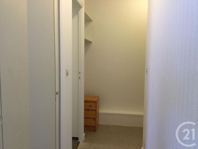 Appartement Studio à louer - 1 pièce - 27.87 m2 - LA ROCHELLE - 17 - POITOU-CHARENTES - Century 21 Agence Du Centre Ville