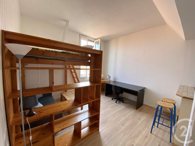 Appartement Studio à louer - 1 pièce - 27.87 m2 - LA ROCHELLE - 17 - POITOU-CHARENTES - Century 21 Agence Du Centre Ville