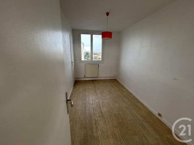 Appartement T4 à louer - 4 pièces - 74.92 m2 - LA ROCHELLE - 17 - POITOU-CHARENTES - Century 21 Agence Du Centre Ville