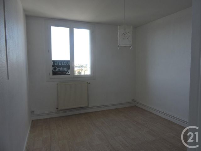 Appartement T4 à louer - 4 pièces - 74.92 m2 - LA ROCHELLE - 17 - POITOU-CHARENTES - Century 21 Agence Du Centre Ville