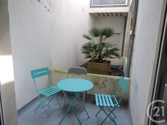 Appartement Studio à louer - 1 pièce - 15.6 m2 - LA ROCHELLE - 17 - POITOU-CHARENTES - Century 21 Agence Du Centre Ville
