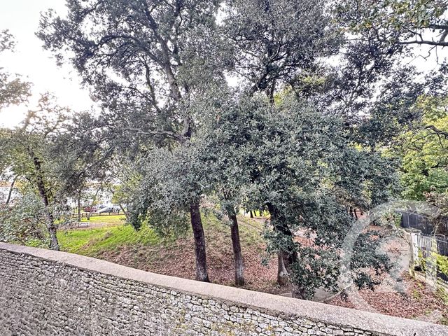 Appartement à louer - 2 pièces - 39.66 m2 - LA ROCHELLE - 17 - POITOU-CHARENTES - Century 21 Agence Du Centre Ville