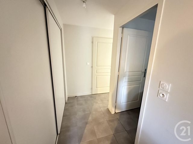 Appartement à louer - 2 pièces - 39.66 m2 - LA ROCHELLE - 17 - POITOU-CHARENTES - Century 21 Agence Du Centre Ville