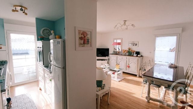 Appartement T3 à vendre - 3 pièces - 59.65 m2 - LA ROCHELLE - 17 - POITOU-CHARENTES - Century 21 Agence Du Centre Ville