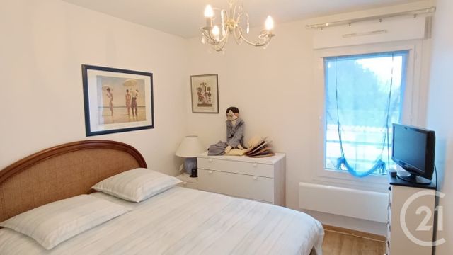 Appartement T3 à vendre - 3 pièces - 59.65 m2 - LA ROCHELLE - 17 - POITOU-CHARENTES - Century 21 Agence Du Centre Ville