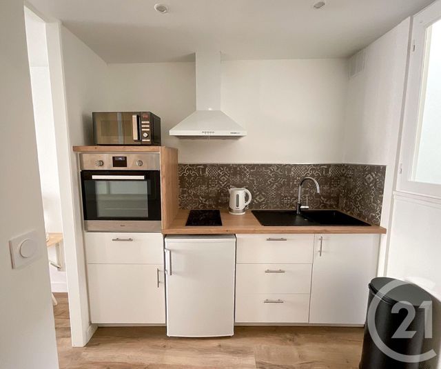 Appartement F2 à louer - 2 pièces - 26.17 m2 - LA ROCHELLE - 17 - POITOU-CHARENTES - Century 21 Agence Du Centre Ville