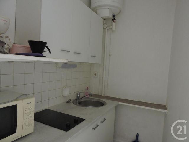 Appartement Studio à louer - 1 pièce - 29.18 m2 - LA ROCHELLE - 17 - POITOU-CHARENTES - Century 21 Agence Du Centre Ville