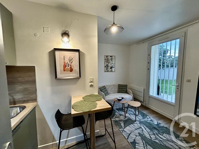 Appartement Studio à louer - 2 pièces - 20.61 m2 - AYTRE - 17 - POITOU-CHARENTES - Century 21 Agence Du Centre Ville