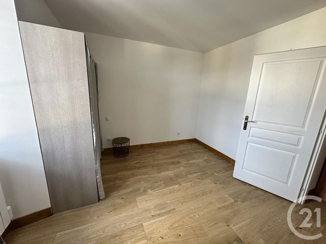 maison à louer - 4 pièces - 70.16 m2 - LA JARNE - 17 - POITOU-CHARENTES - Century 21 Agence Du Centre Ville