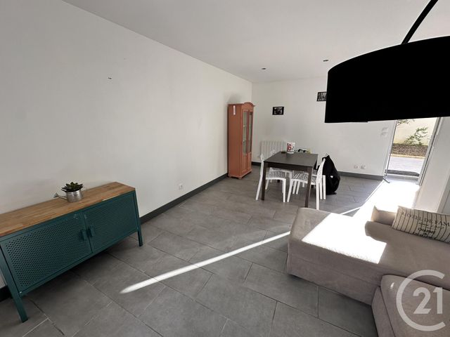 maison à louer - 4 pièces - 70.16 m2 - LA JARNE - 17 - POITOU-CHARENTES - Century 21 Agence Du Centre Ville