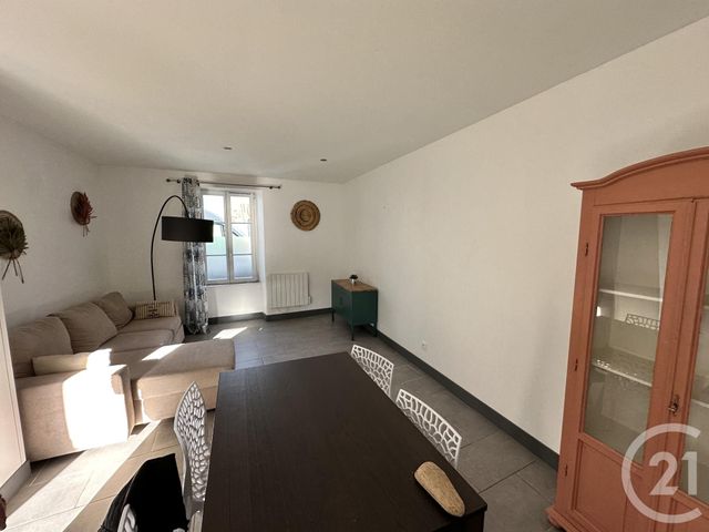 maison à louer - 4 pièces - 70.16 m2 - LA JARNE - 17 - POITOU-CHARENTES - Century 21 Agence Du Centre Ville