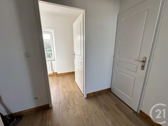 maison à louer - 4 pièces - 70.16 m2 - LA JARNE - 17 - POITOU-CHARENTES - Century 21 Agence Du Centre Ville