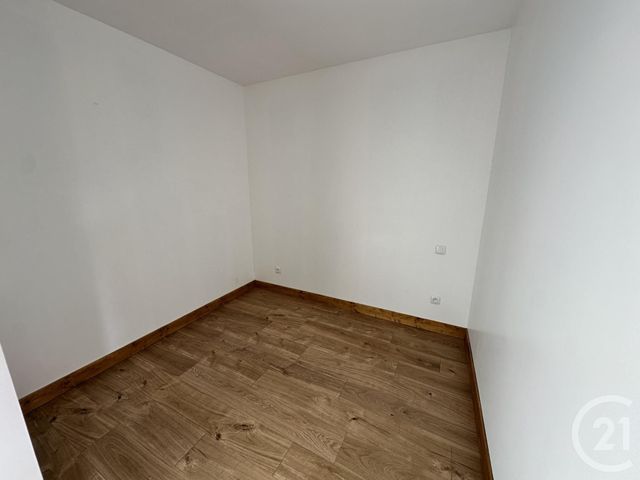 maison à louer - 4 pièces - 70.16 m2 - LA JARNE - 17 - POITOU-CHARENTES - Century 21 Agence Du Centre Ville