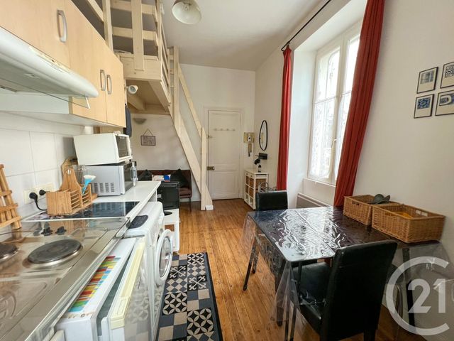 Appartement Studio à louer - 1 pièce - 16.25 m2 - LA ROCHELLE - 17 - POITOU-CHARENTES - Century 21 Agence Du Centre Ville