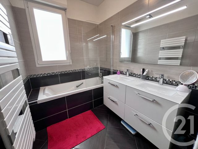 maison à vendre - 6 pièces - 125.0 m2 - LA ROCHELLE - 17 - POITOU-CHARENTES - Century 21 Agence Du Centre Ville