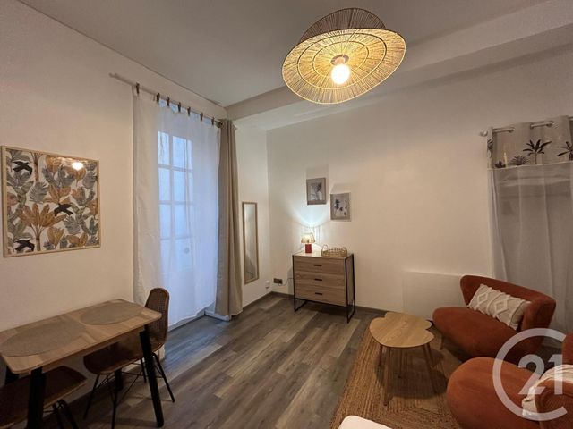 Appartement Studio à louer - 1 pièce - 27.32 m2 - LA ROCHELLE - 17 - POITOU-CHARENTES - Century 21 Agence Du Centre Ville