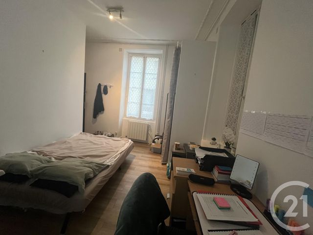 Appartement F1 à louer - 1 pièce - 22.0 m2 - LA ROCHELLE - 17 - POITOU-CHARENTES - Century 21 Agence Du Centre Ville