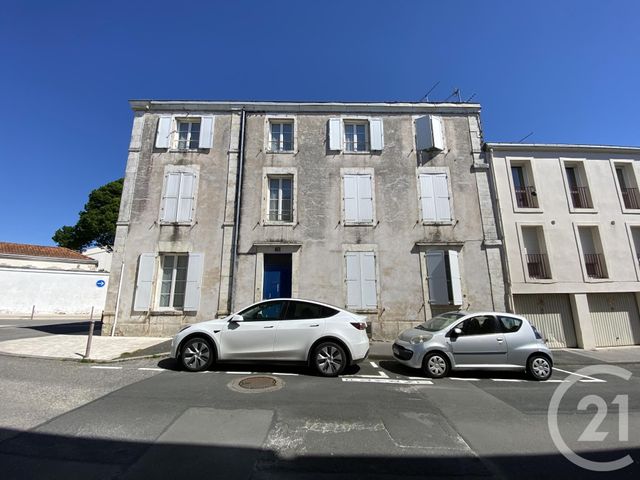 Appartement F1 à louer - 1 pièce - 22.0 m2 - LA ROCHELLE - 17 - POITOU-CHARENTES - Century 21 Agence Du Centre Ville