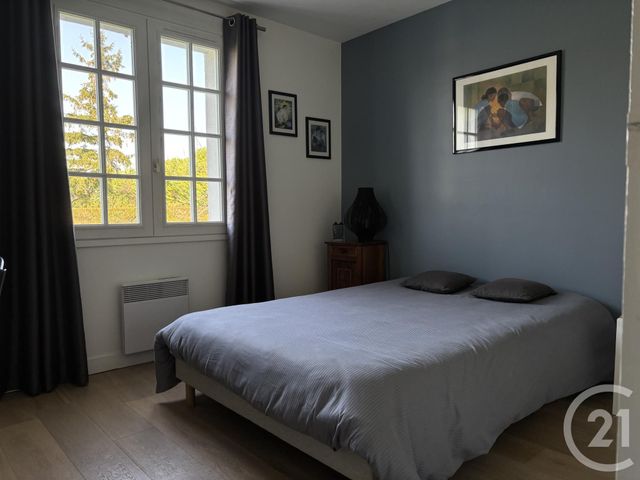 maison à vendre - 7 pièces - 156.52 m2 - LA JARRIE - 17 - POITOU-CHARENTES - Century 21 Agence Du Centre Ville