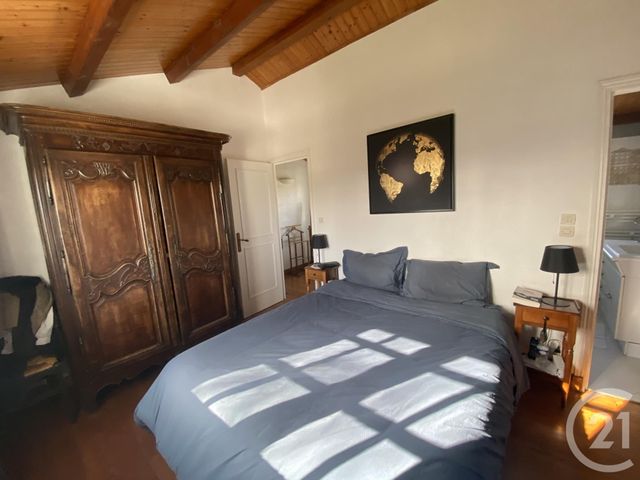 maison à vendre - 7 pièces - 156.52 m2 - LA JARRIE - 17 - POITOU-CHARENTES - Century 21 Agence Du Centre Ville