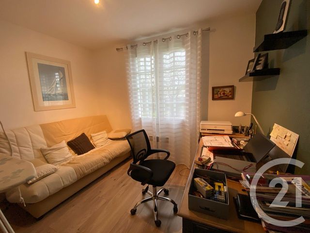 maison à vendre - 7 pièces - 156.52 m2 - LA JARRIE - 17 - POITOU-CHARENTES - Century 21 Agence Du Centre Ville