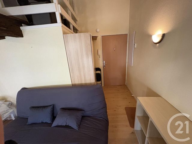 Appartement Studio à louer - 1 pièce - 21.85 m2 - LA ROCHELLE - 17 - POITOU-CHARENTES - Century 21 Agence Du Centre Ville