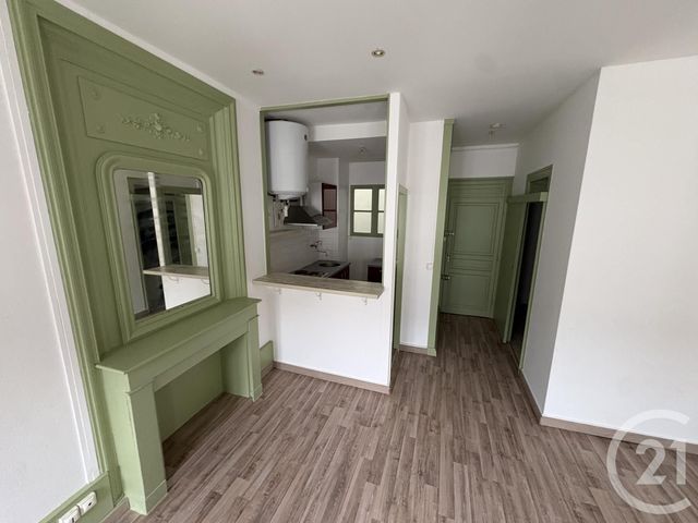 Appartement Studio à louer - 1 pièce - 28.0 m2 - LA ROCHELLE - 17 - POITOU-CHARENTES - Century 21 Agence Du Centre Ville