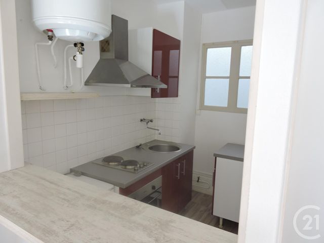 Appartement Studio à louer - 1 pièce - 28.0 m2 - LA ROCHELLE - 17 - POITOU-CHARENTES - Century 21 Agence Du Centre Ville