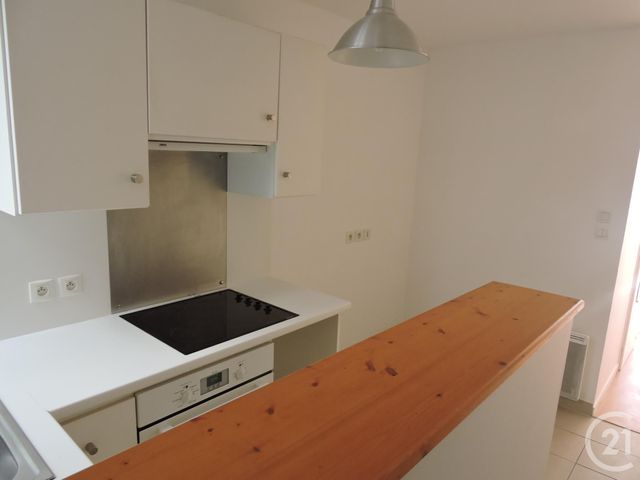 Appartement Studio à louer - 1 pièce - 26.47 m2 - LA ROCHELLE - 17 - POITOU-CHARENTES - Century 21 Agence Du Centre Ville
