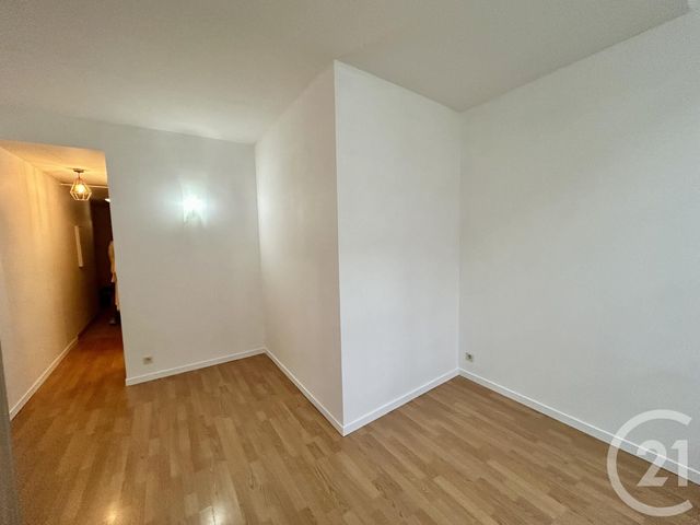 Appartement Studio à louer - 1 pièce - 26.47 m2 - LA ROCHELLE - 17 - POITOU-CHARENTES - Century 21 Agence Du Centre Ville