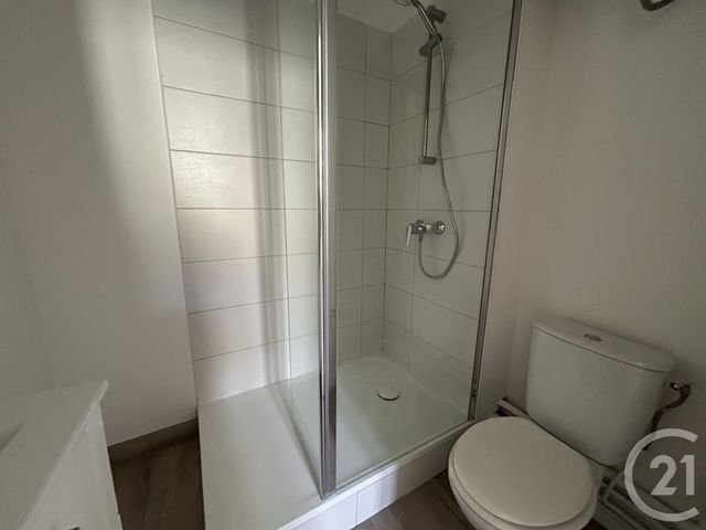 Appartement F2 à louer - 2 pièces - 31.98 m2 - LA ROCHELLE - 17 - POITOU-CHARENTES - Century 21 Agence Du Centre Ville