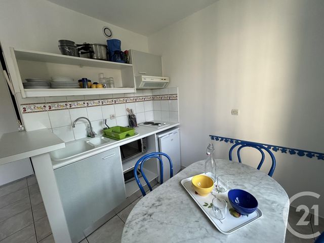 Appartement Studio à louer - 1 pièce - 17.8 m2 - LA ROCHELLE - 17 - POITOU-CHARENTES - Century 21 Agence Du Centre Ville