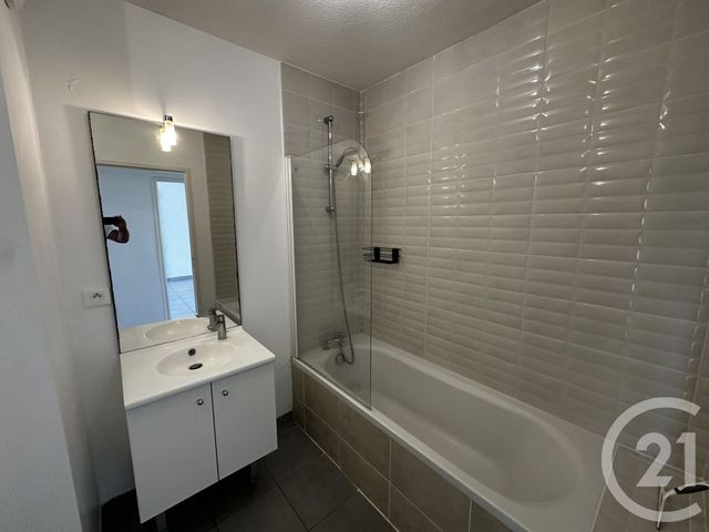 Appartement T3 à vendre - 3 pièces - 63.8 m2 - LA ROCHELLE - 17 - POITOU-CHARENTES - Century 21 Agence Du Centre Ville