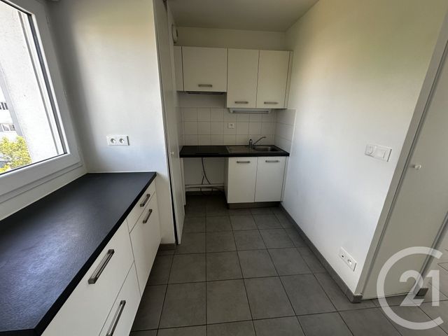 Appartement T3 à vendre - 3 pièces - 63.8 m2 - LA ROCHELLE - 17 - POITOU-CHARENTES - Century 21 Agence Du Centre Ville