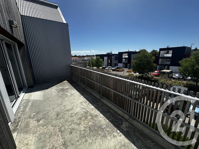 Appartement T3 à vendre - 3 pièces - 63.8 m2 - LA ROCHELLE - 17 - POITOU-CHARENTES - Century 21 Agence Du Centre Ville