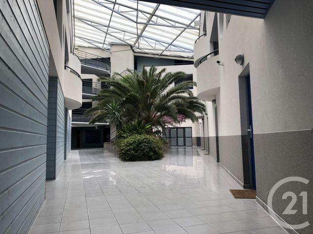 Appartement Studio à louer - 1 pièce - 22.0 m2 - LA ROCHELLE - 17 - POITOU-CHARENTES - Century 21 Agence Du Centre Ville