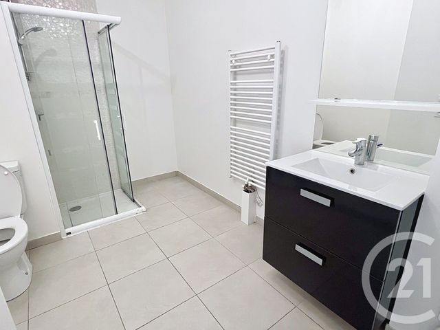 Appartement T2 à vendre - 2 pièces - 42.4 m2 - LA ROCHELLE - 17 - POITOU-CHARENTES - Century 21 Agence Du Centre Ville